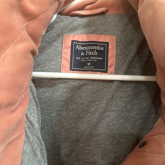 Abercrombie and Fitch Sherpa ultra mini puffer - Picture 3 of 3